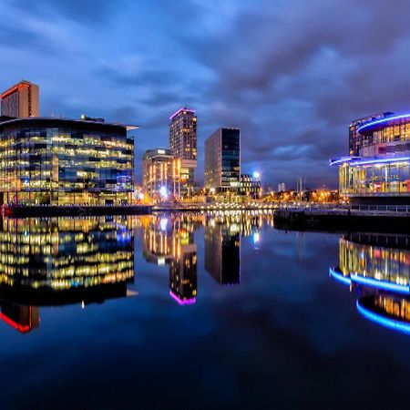 Hallsphere - Stunning Apartment Salford Quays Μάντσεστερ Εξωτερικό φωτογραφία