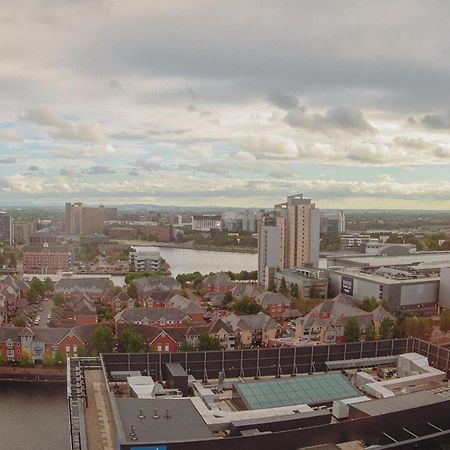 Hallsphere - Stunning Apartment Salford Quays Μάντσεστερ Εξωτερικό φωτογραφία