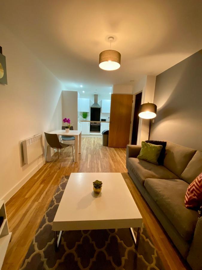 Hallsphere - Stunning Apartment Salford Quays Μάντσεστερ Εξωτερικό φωτογραφία
