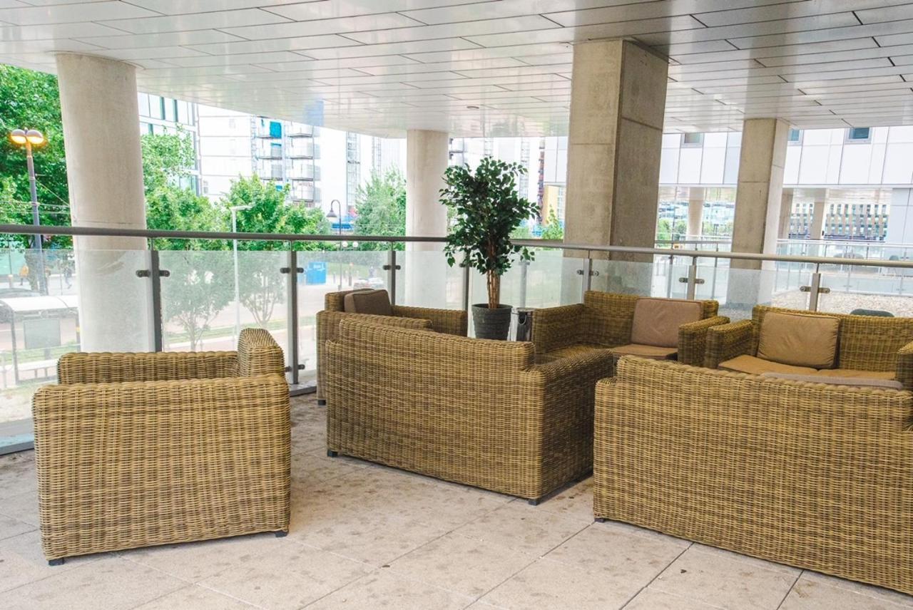 Hallsphere - Stunning Apartment Salford Quays Μάντσεστερ Εξωτερικό φωτογραφία