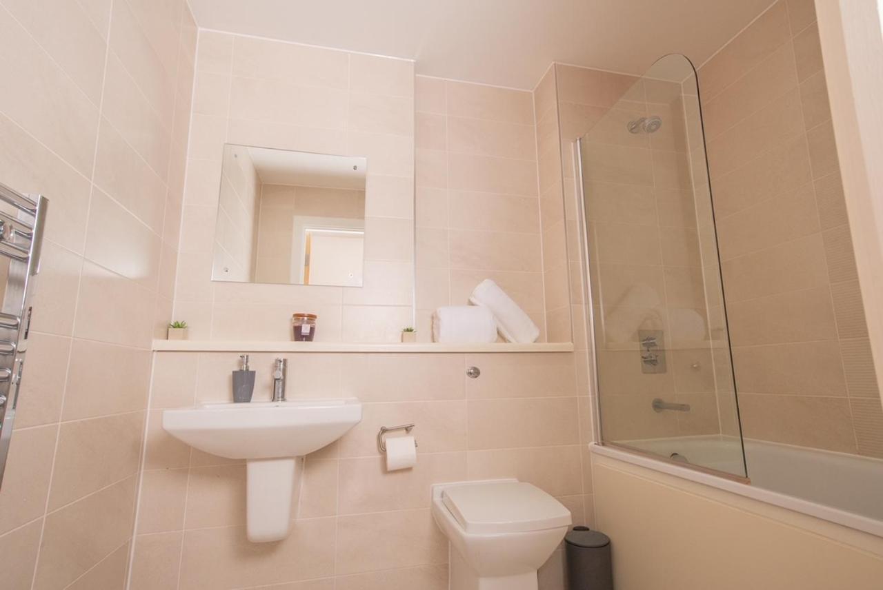 Hallsphere - Stunning Apartment Salford Quays Μάντσεστερ Εξωτερικό φωτογραφία