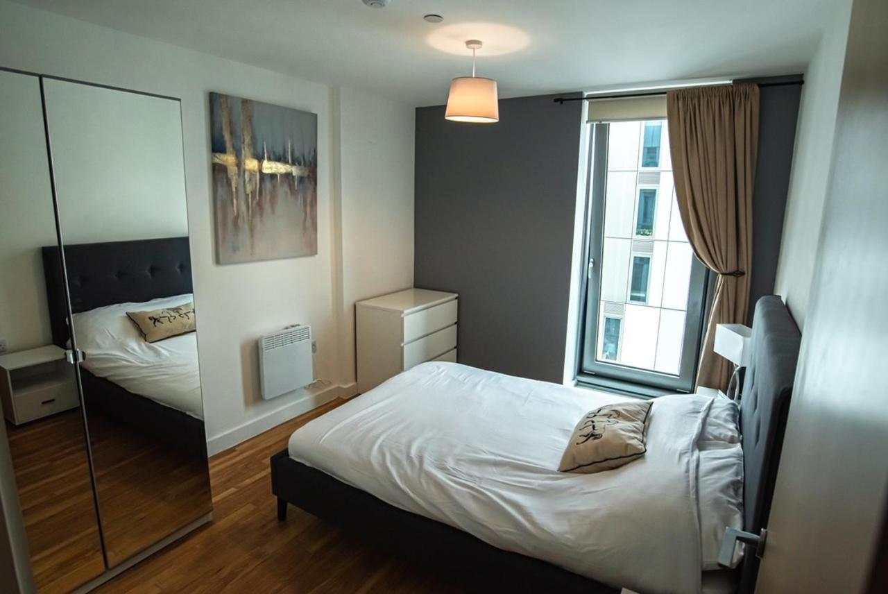 Hallsphere - Stunning Apartment Salford Quays Μάντσεστερ Εξωτερικό φωτογραφία