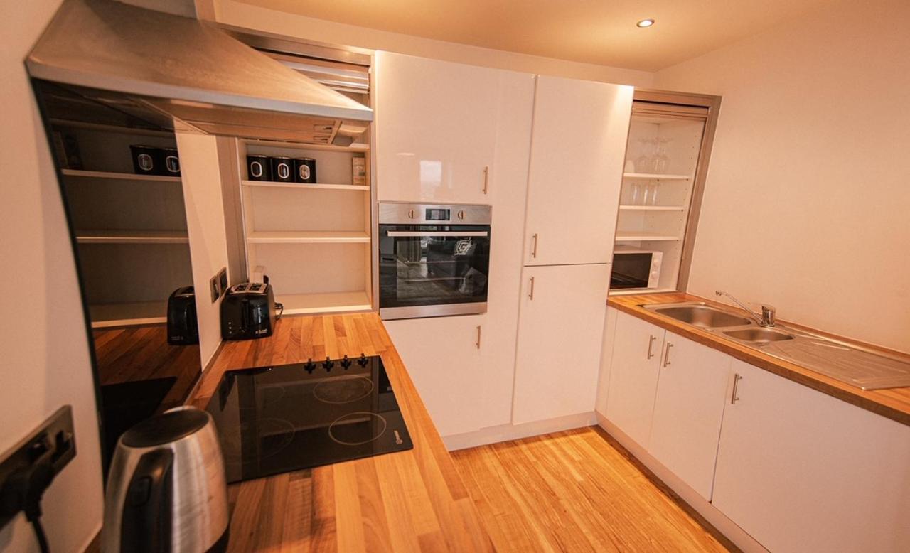 Hallsphere - Stunning Apartment Salford Quays Μάντσεστερ Εξωτερικό φωτογραφία