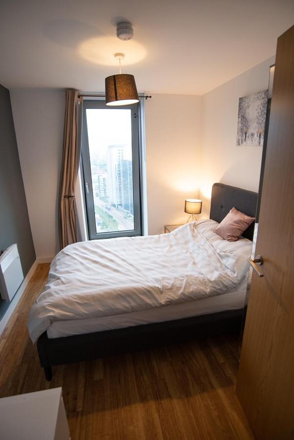 Hallsphere - Stunning Apartment Salford Quays Μάντσεστερ Εξωτερικό φωτογραφία