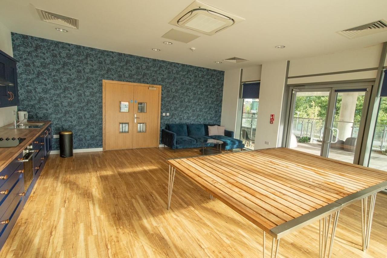 Hallsphere - Stunning Apartment Salford Quays Μάντσεστερ Εξωτερικό φωτογραφία